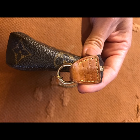 Monogram Louis Vuitton mini pochette accessories - Picture 7 of 16